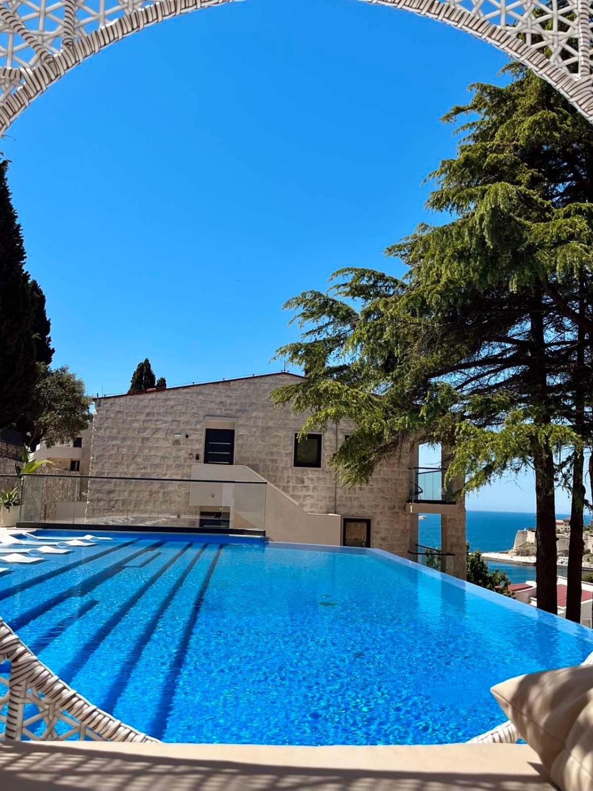 The New Hotel Mediteran - Villa Edition Ulcinj Zewnętrze zdjęcie